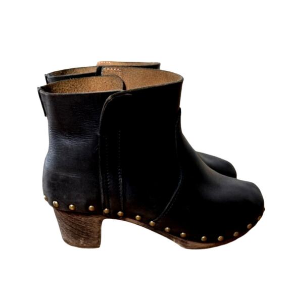 Anthropologie 8 Leather Handmade Clog Boots Studded Wood Block Heel Boho Black - Picture 3 of 6